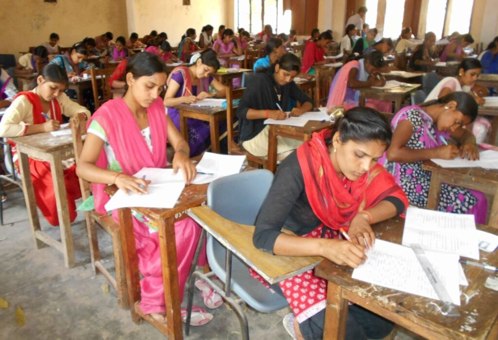 government pg college graduate to test students in kashi naresh 1459274154